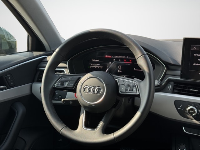 Audi A4 30 TDI Avant S-Tronic