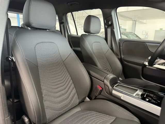 Mercedes-Benz GLB 250 4MATIC Premium