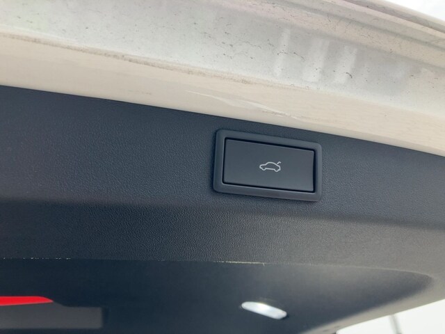 Skoda Elroq Elroq 1st Ed. Wärmepumpe CCS Matrix-LED AugRealHuD Navi AreaView ParkAssist Kessy DCC Canton 1-Gang