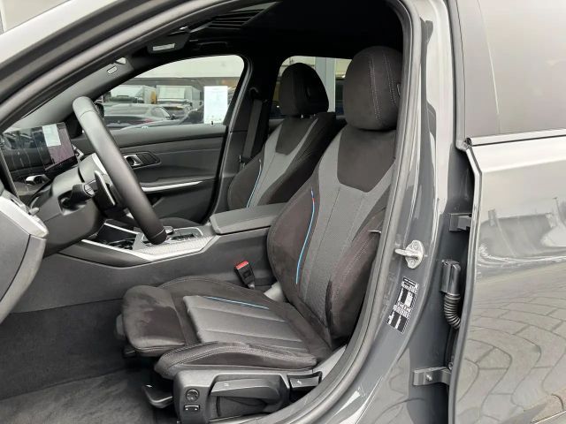 BMW 320 320i M-Sport Touring