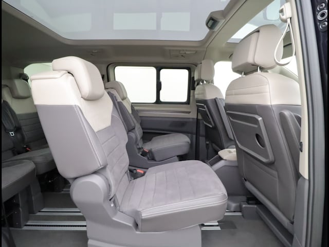 Volkswagen Multivan 2.0 TDI DSG Style T7