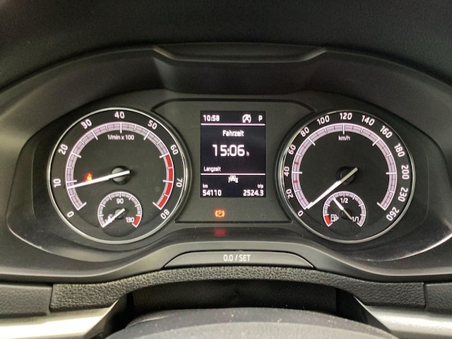 Skoda Karoq 1.5 TSI Ambition