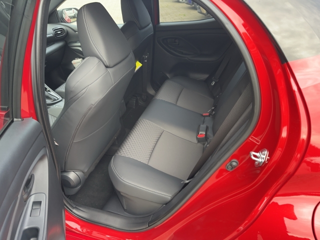 Toyota Yaris 5-deurs Plus Style