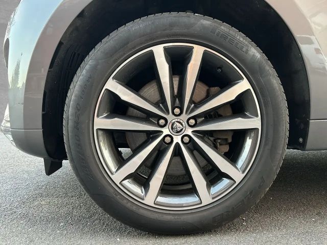 Jaguar F-Pace AWD D300 R-Dynamic