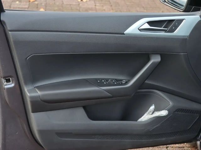 Volkswagen Polo 1.0 TSI DSG