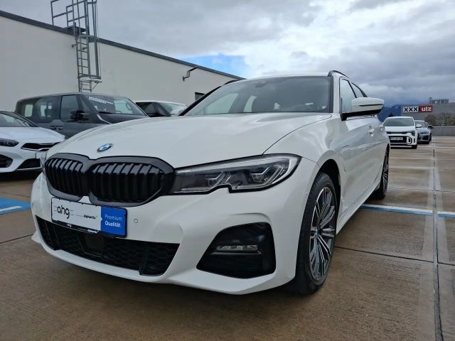 BMW 330 330e M-Sport Touring xDrive