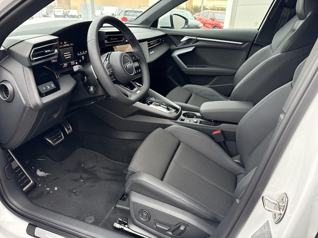 Audi A3 30 TFSI S-Line S-Tronic Sportback