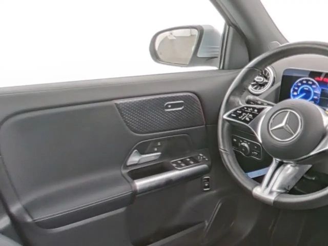 Mercedes-Benz EQA 300 4MATIC Progressive