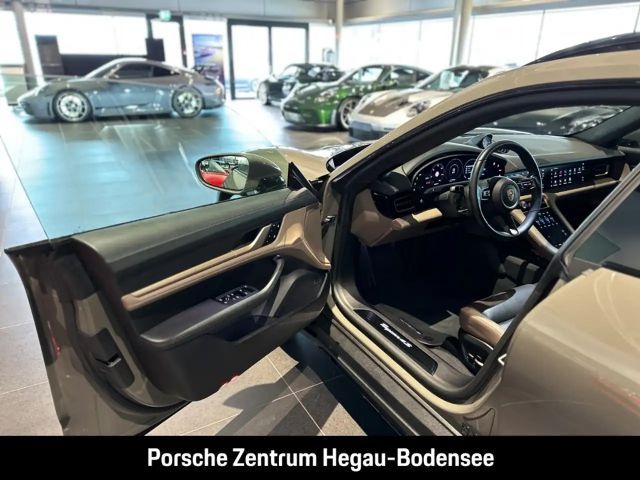 Porsche Taycan 4S Cross Turismo
