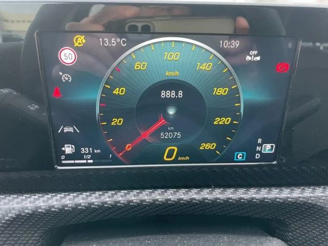 Mercedes-Benz A 200 A 200 d