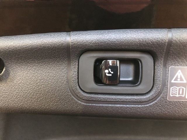 Mercedes-Benz C 200 C 200 d Sedan