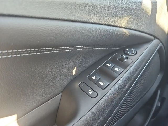 Opel Crossland X 1.2 Turbo Elegance