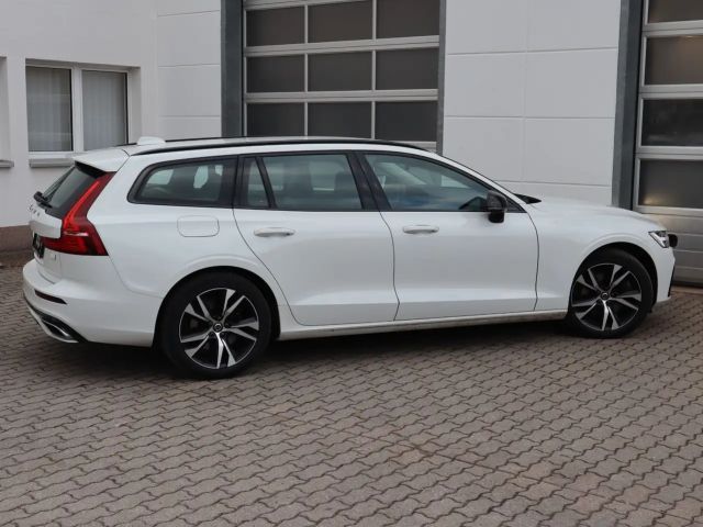 Volvo V60 R-Design Recharge T6