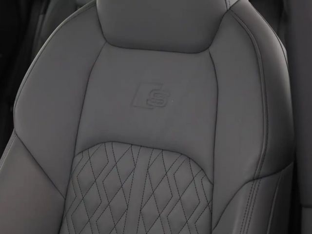 Audi Q8 e-tron 55 Quattro S-Line