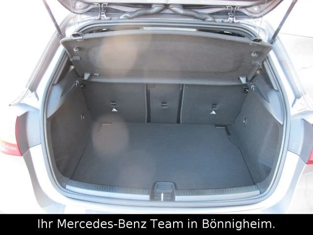 Mercedes-Benz A 180 AMG Line