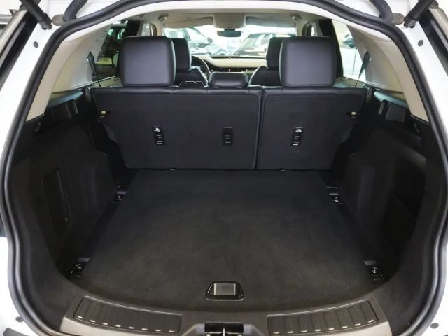 Land Rover Discovery Sport AWD SE