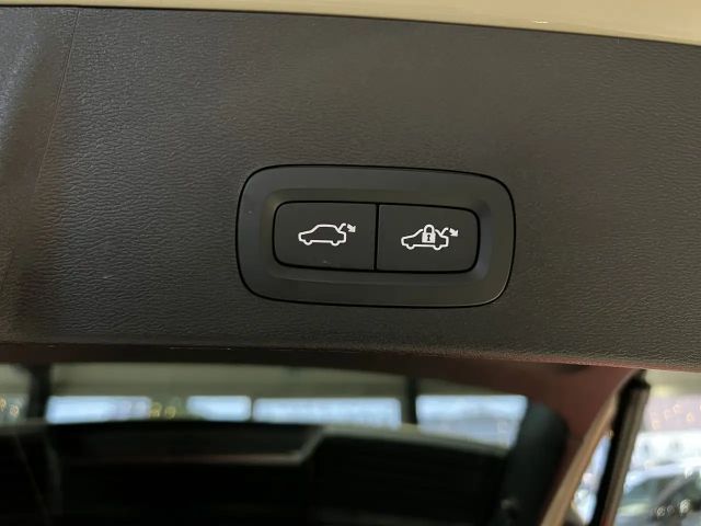 Volvo XC40 Dark Plus