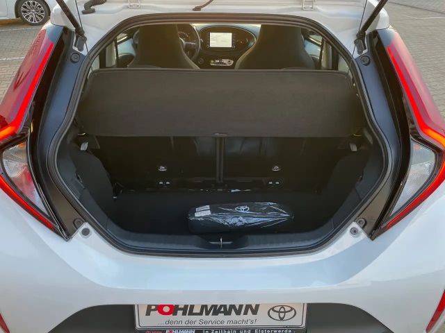 Toyota Aygo X Hatchback Play X-play