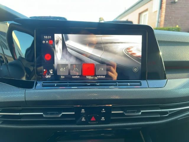 Volkswagen Golf 2.0 TSI Golf VIII