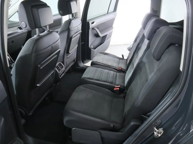 Volkswagen Touran DSG R-Line