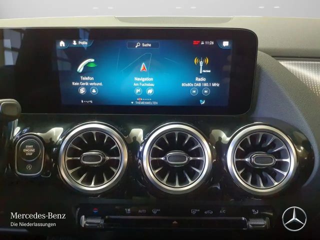 Mercedes-Benz B 180 Progressive Sedan