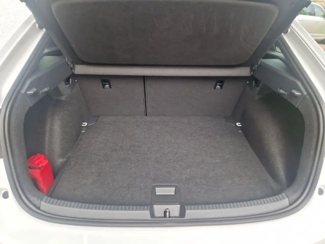 Volkswagen Taigo 1.0 TSI IQ.Drive R-Line