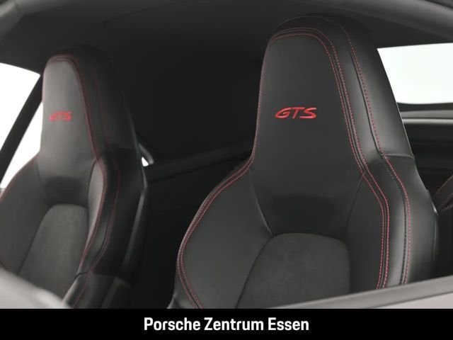 Porsche 992 4 Cabrio Carrera GTS