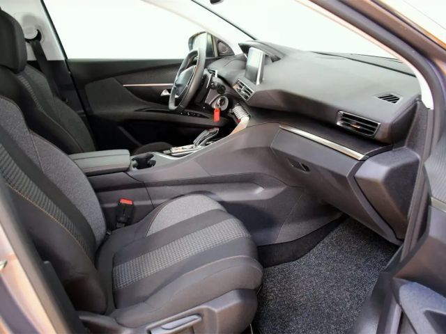Peugeot 5008 Active Pack BlueHDi EAT8