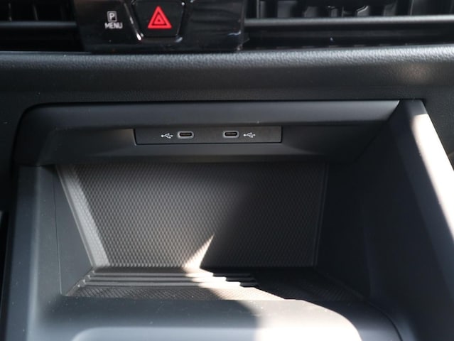 Volkswagen Golf Golf GOAL 1,5 TSI OPF (116 PS) 6-Gang *AHK*NAVI*GANZJAHRESREIFEN*