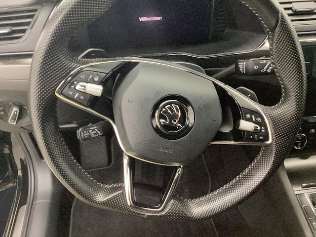 Skoda Superb 2.0 TSI Combi Sportline