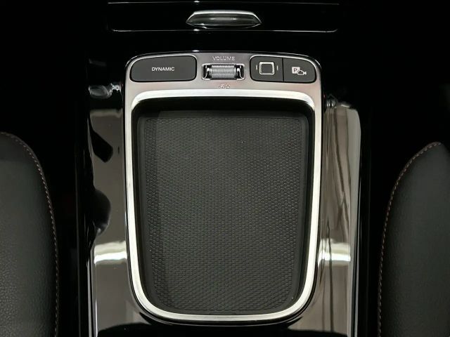 Mercedes-Benz CLA 200 AMG Line CLA 200 d Coupé