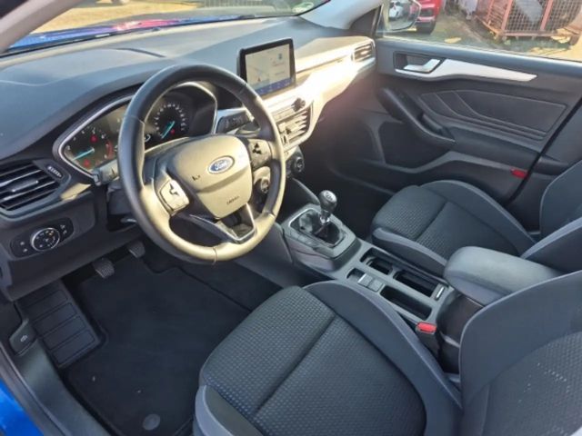 Ford Focus Cool & Connect EcoBoost Wagon