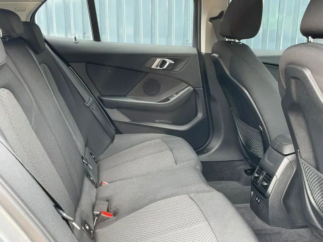 BMW 116 116i 5-deurs Sedan