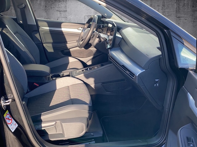 Volkswagen Golf 1.5 eTSI DSG Plus