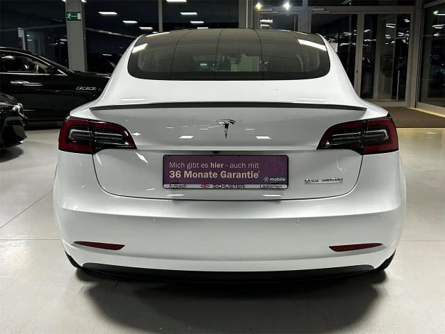 Tesla Model 3 AWD Performance