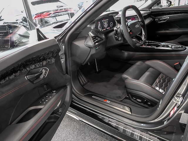 Audi RS e-tron GT Performance Quattro