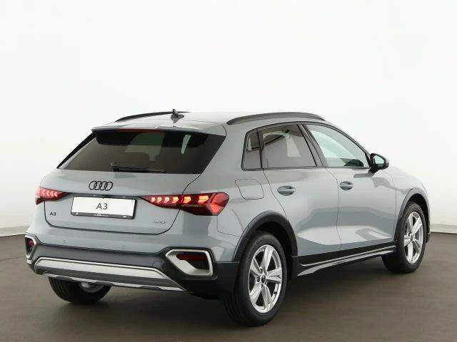 Audi A3 40 TFSI Quattro S-Tronic Sedan