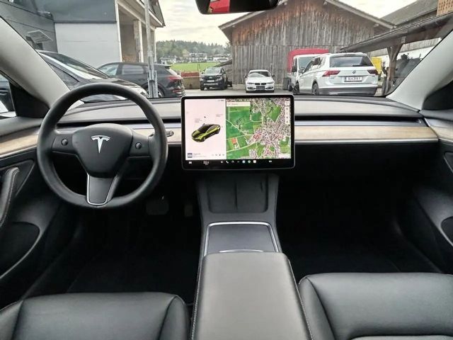 Tesla Model 3 RWD Standard Range