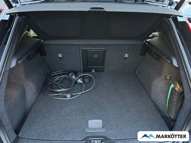 Volvo XC40 Core Recharge T5