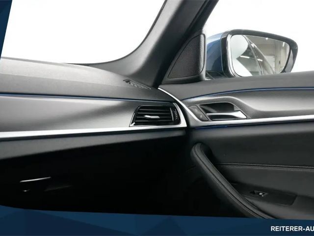 BMW 530 530e M-Sport Sedan xDrive