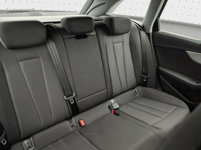 Audi A4 30 TDI Avant S-Tronic
