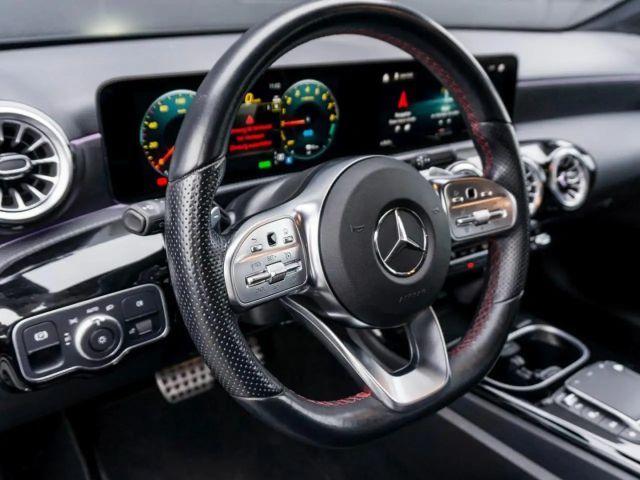 Mercedes-Benz A 250 A 250 e AMG Line