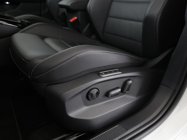 Volkswagen T-Roc T-Roc 2.0TDI 4M DSG R-Line MatrixLED Standhzg. ...