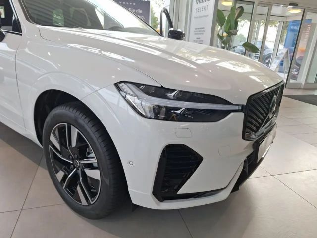 Volvo XC60 Dark Plus T6