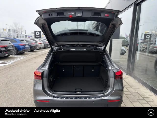 Mercedes-Benz GLA 200 GLA 200 Night AHK Distro Keyless Led 360° Ambi