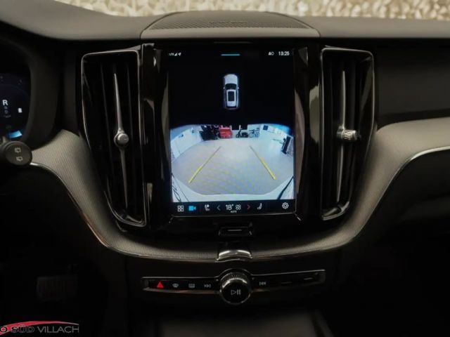 Volvo XC60 AWD Dark Plus