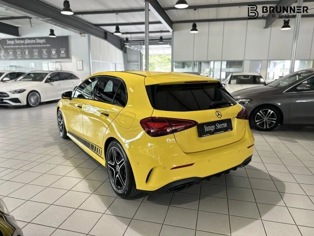 Mercedes-Benz A 220 4MATIC AMG Line
