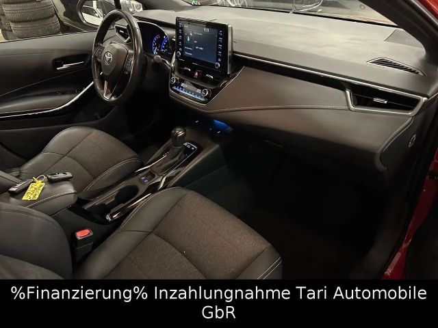 Toyota Corolla Hybride Team D