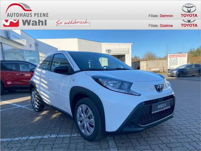 Toyota Aygo X 1.0 VVT-i Play