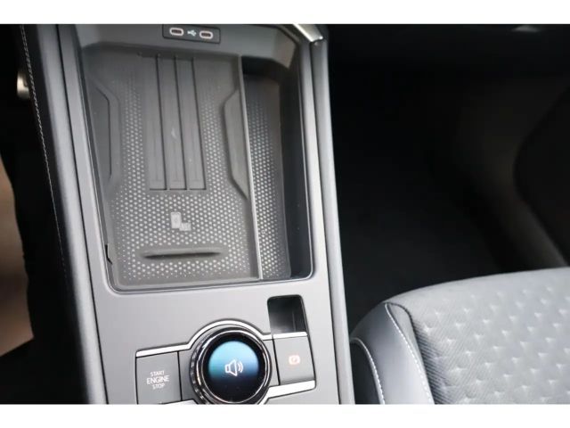 Volkswagen T-Roc 1.5 eTSI IQ.Drive R-Line Style